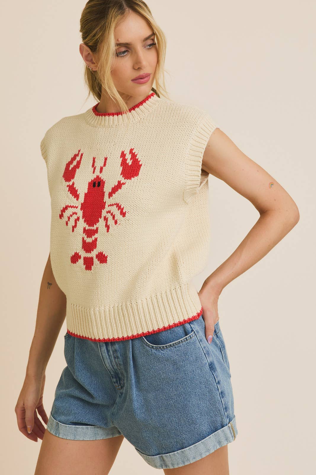 WIDE HIGH NECK SLEEVELESS "LOBSTER" SWEATER