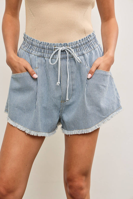 ELASTIC WAIST FRAYED HEM SHORTS
